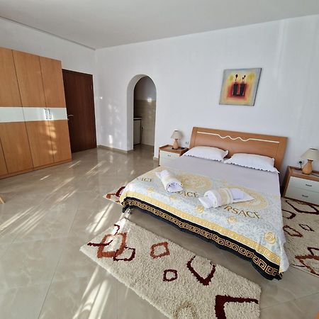 Studios M Ulcinj Pokoj fotografie